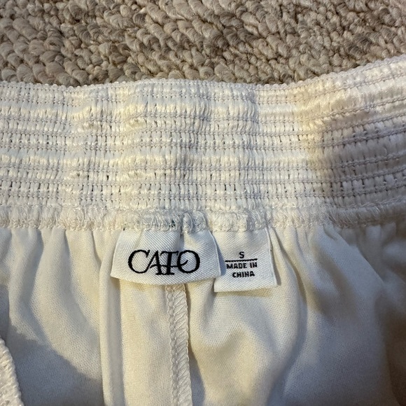 cato cream shorts - Picture 2 of 3
